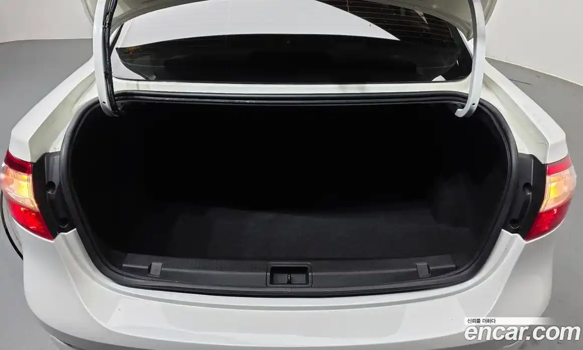Renault SM3 2012 1.6 гидро в Москве № 1543343, фото 26