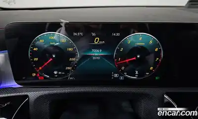 Mercedes-Benz CLA-Class 2021 2.0 гидро в Москве № 1544845, миниатюра 11