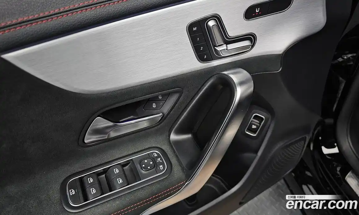 Mercedes-Benz CLA-Class 2021 2.0 гидро в Москве № 1544845, фото 30