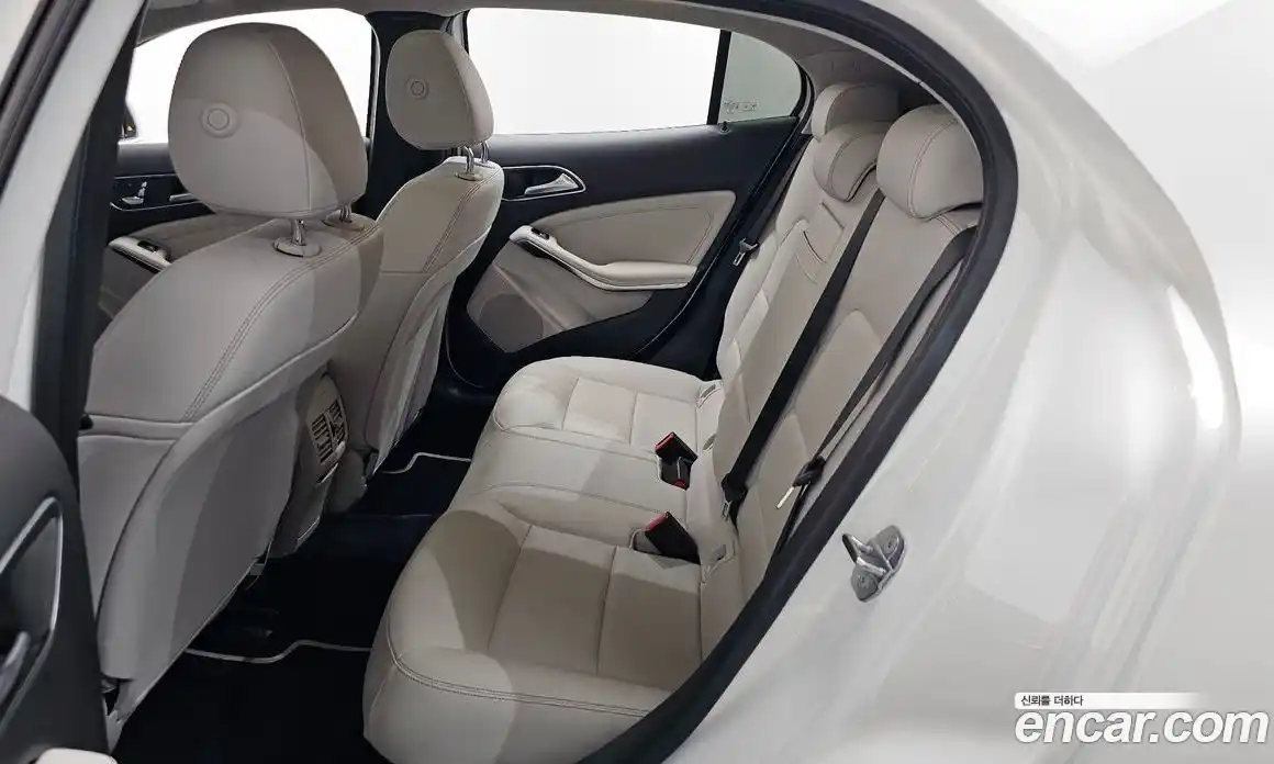 Mercedes-Benz GLA-Class 2019 2.0 гидро в Москве № 1544888, фото 27