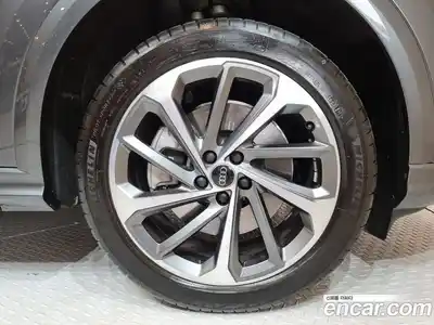 Audi Q5 2025 2.0 гидро в Москве № 1546560, миниатюра 5