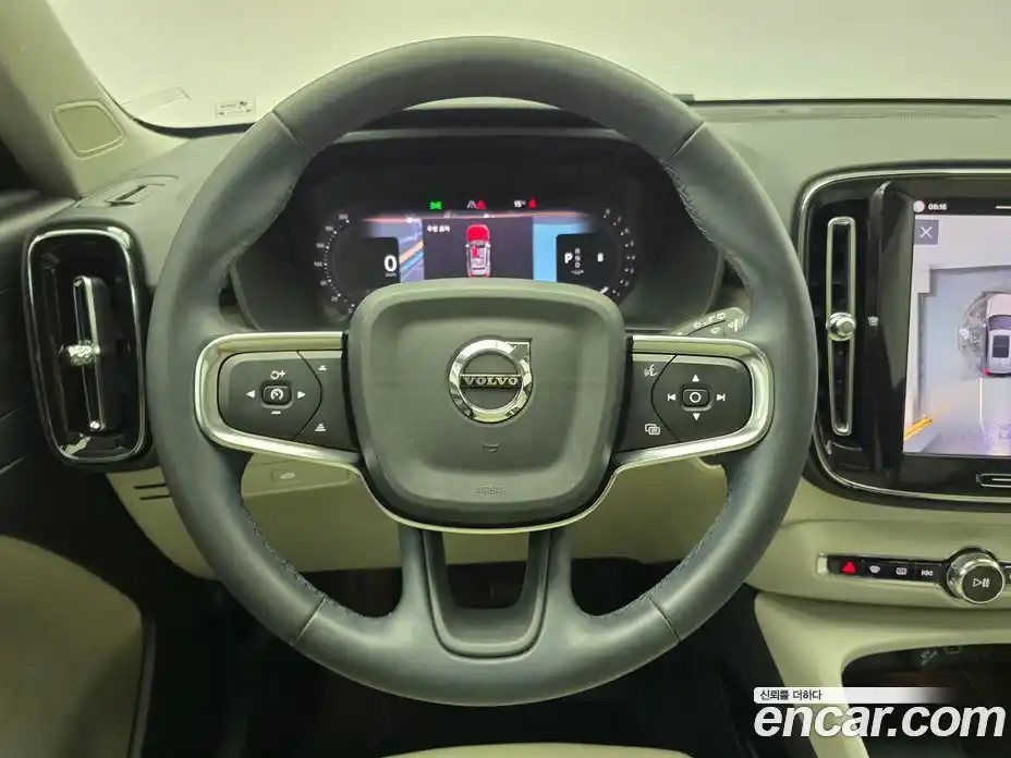 Volvo XC40 2024 2.0 гидро в Москве № 1547037, фото 15