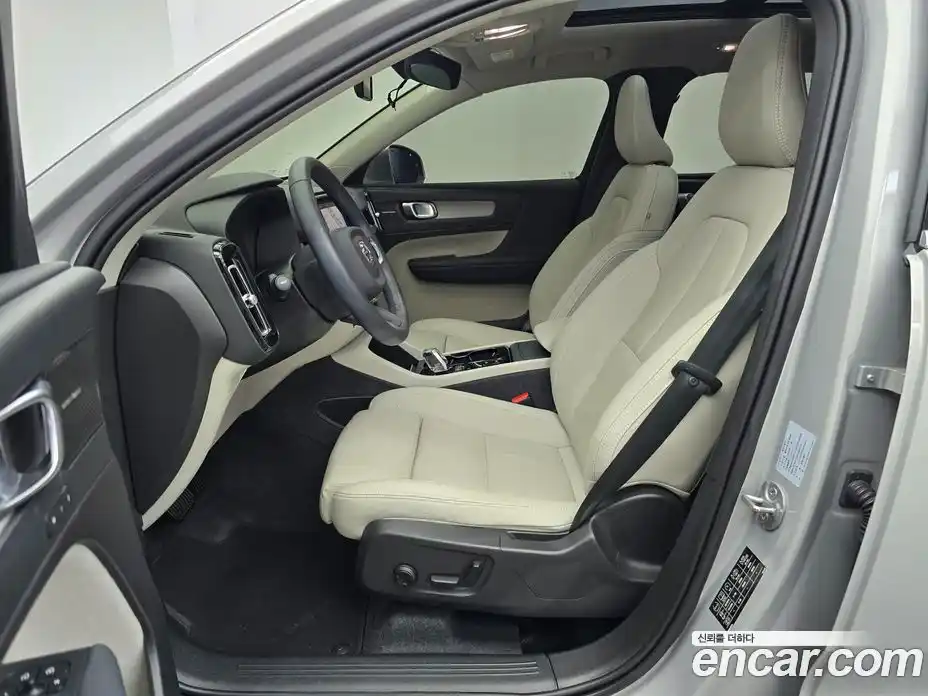 Volvo XC40 2024 2.0 гидро в Москве № 1547037, фото 7
