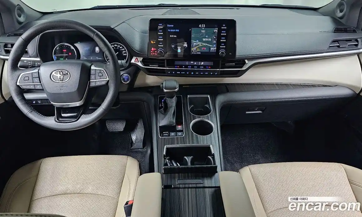 Toyota Sienna 2023 2.5 гидро в Москве № 1550022, фото 10