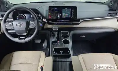 Toyota Sienna 2023 2.5 гидро в Москве № 1550022, миниатюра 10
