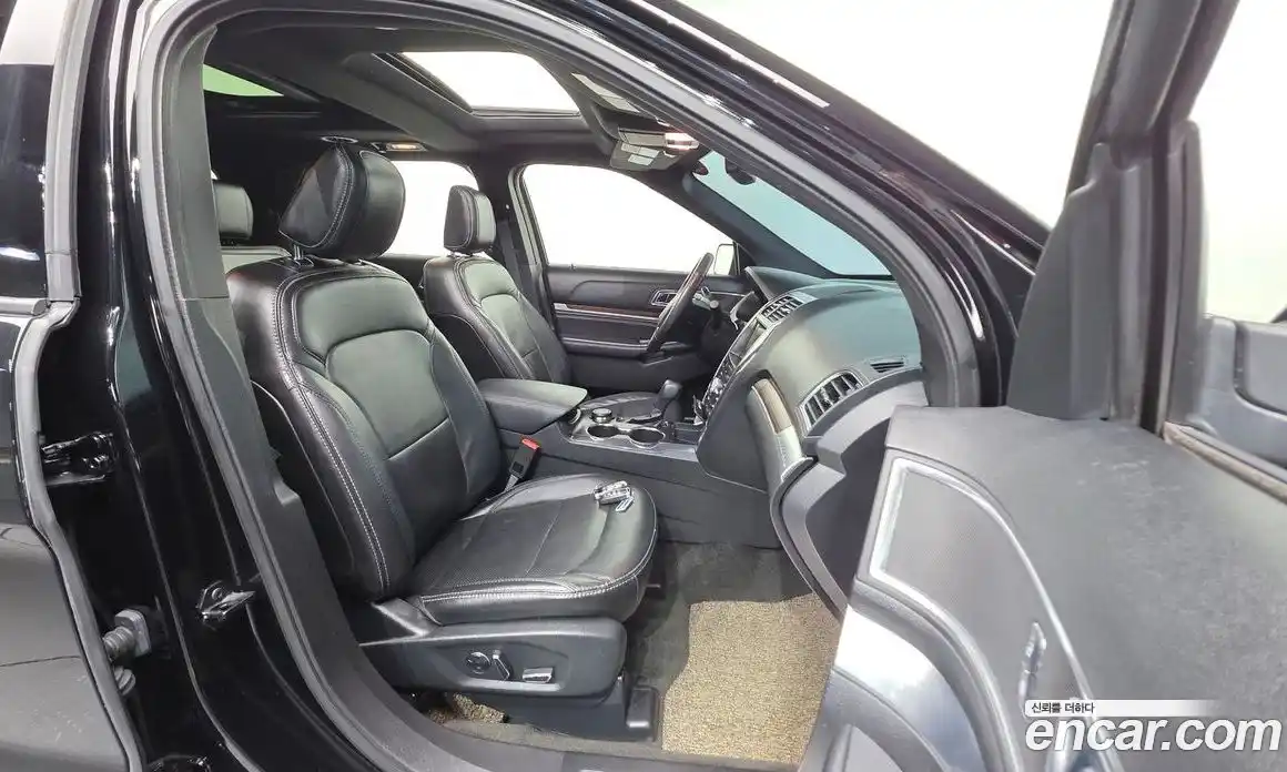 Ford Explorer 2018 2.3 гидро в Москве № 1550446, фото 13