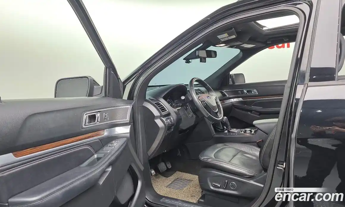 Ford Explorer 2018 2.3 гидро в Москве № 1550446, фото 18