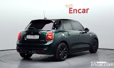 Mini Cooper 2018 2.0 гидро в Москве № 1621703, миниатюра 2