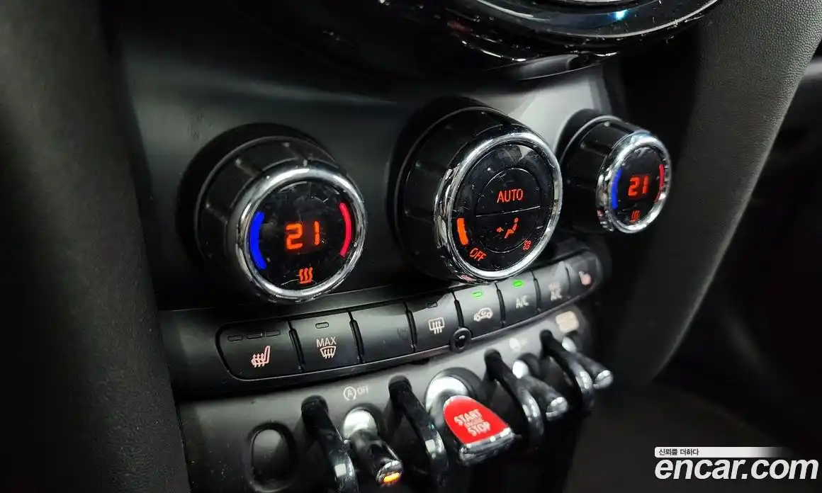 Mini Cooper 2018 2.0 гидро в Москве № 1621703, фото 29