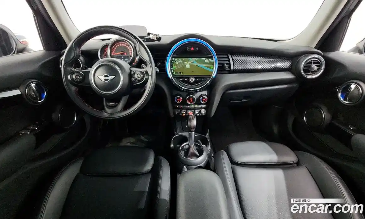 Mini Cooper 2018 2.0 гидро в Москве № 1621703, фото 10