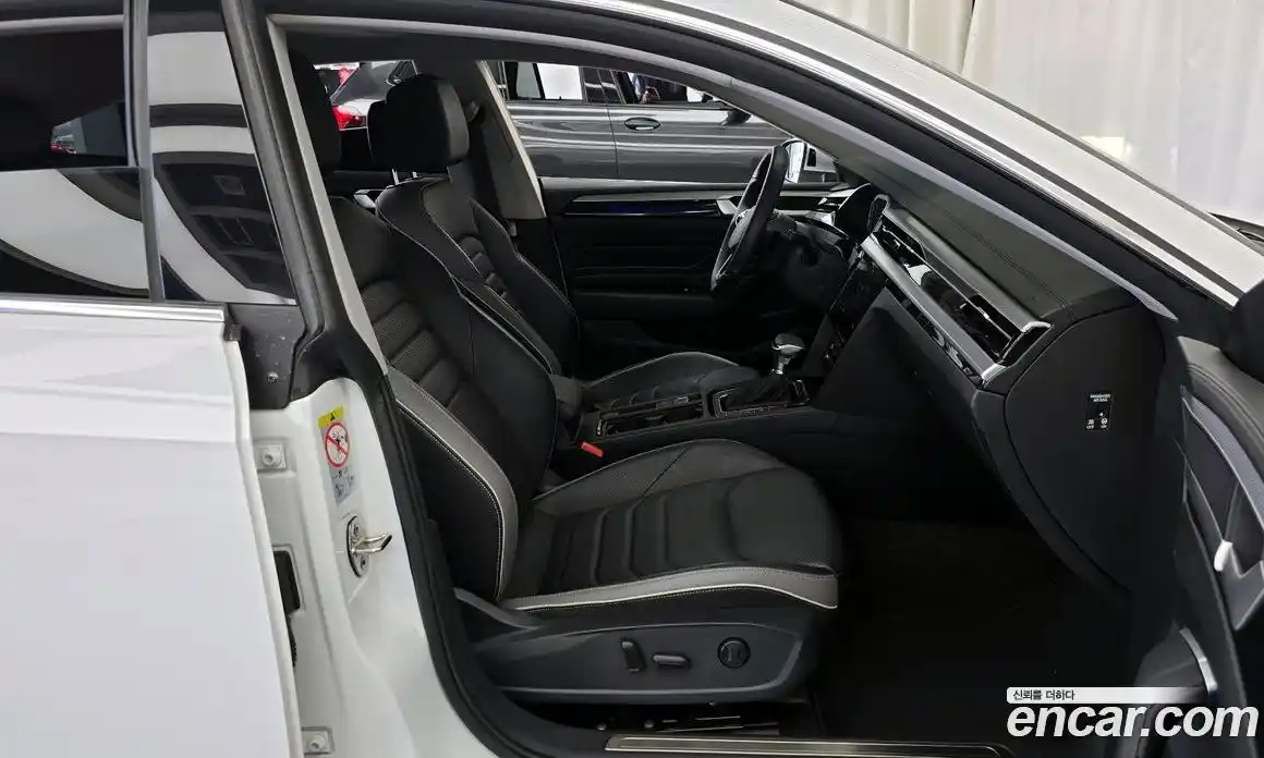 Volkswagen Arteon 2022 2.0 гидро в Москве № 1623086, фото 18
