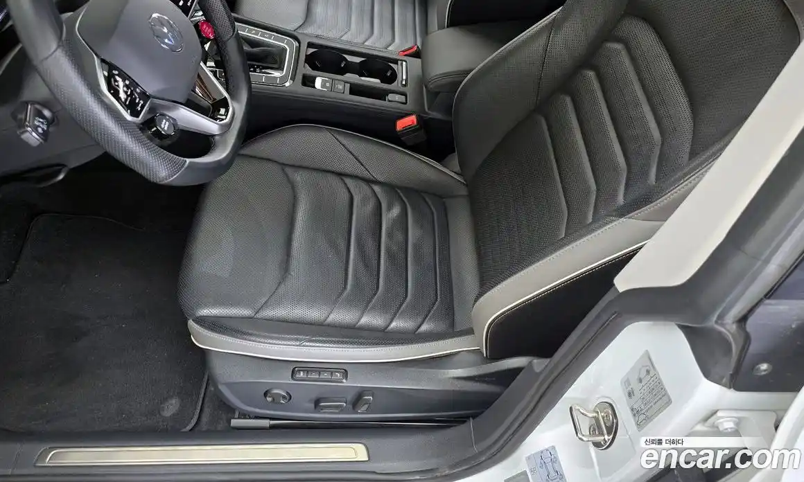 Volkswagen Arteon 2022 2.0 гидро в Москве № 1623086, фото 31