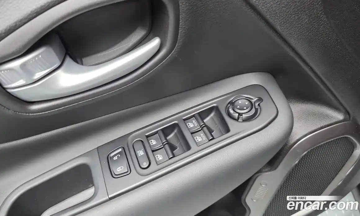 Jeep Renegade 2023 1.3 гидро в Москве № 1623746, фото 24