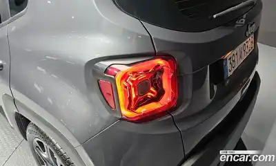 Jeep Renegade 2023 1.3 гидро в Москве № 1623746, миниатюра 9
