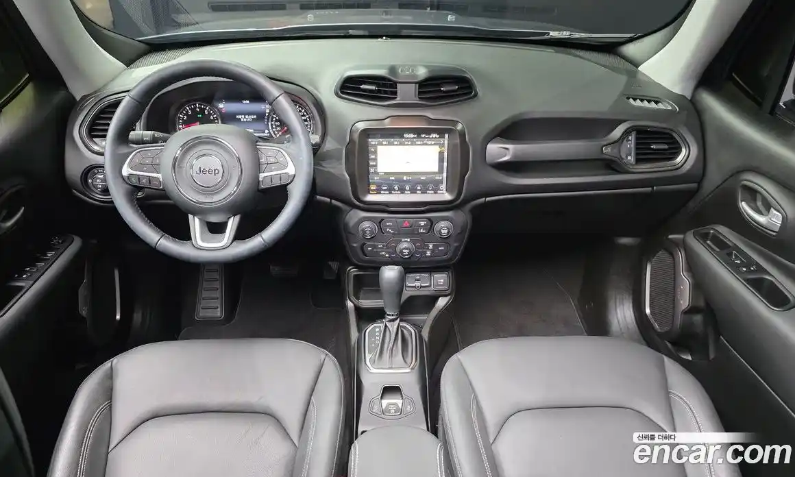 Jeep Renegade 2023 1.3 гидро в Москве № 1623746, фото 10