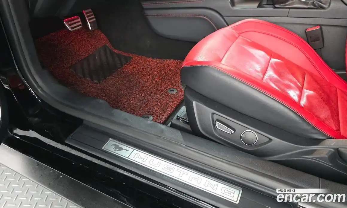 Ford Mustang 2019 2.3 гидро в Москве № 1624910, фото 27