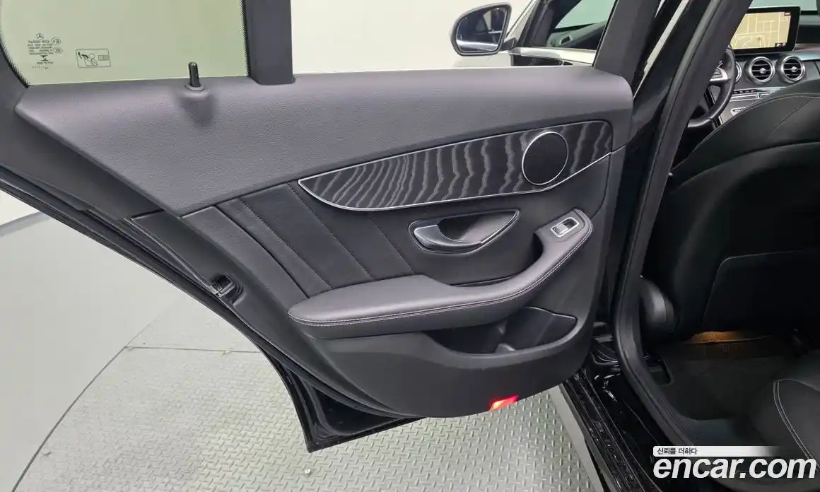 Mercedes-Benz C-Class 2017 2.0 гидро в Москве № 1690142, фото 14