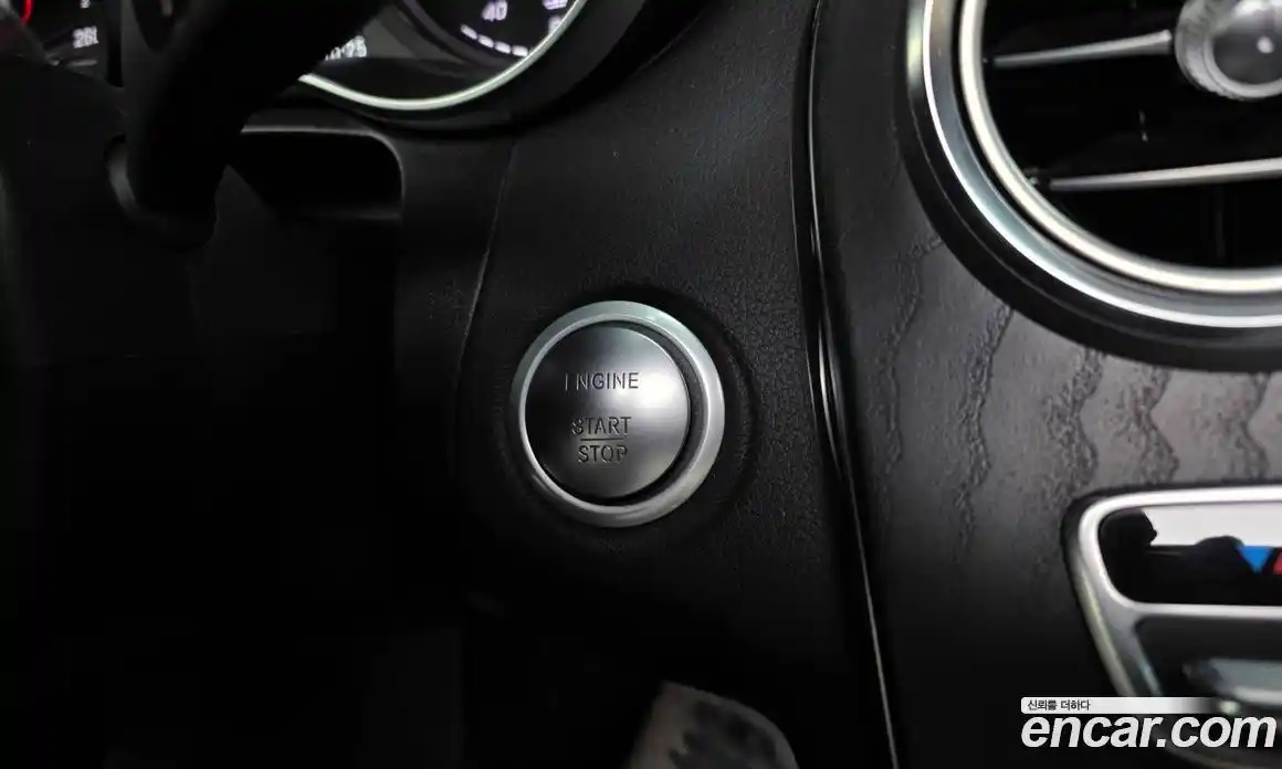Mercedes-Benz C-Class 2017 2.0 гидро в Москве № 1690142, фото 28