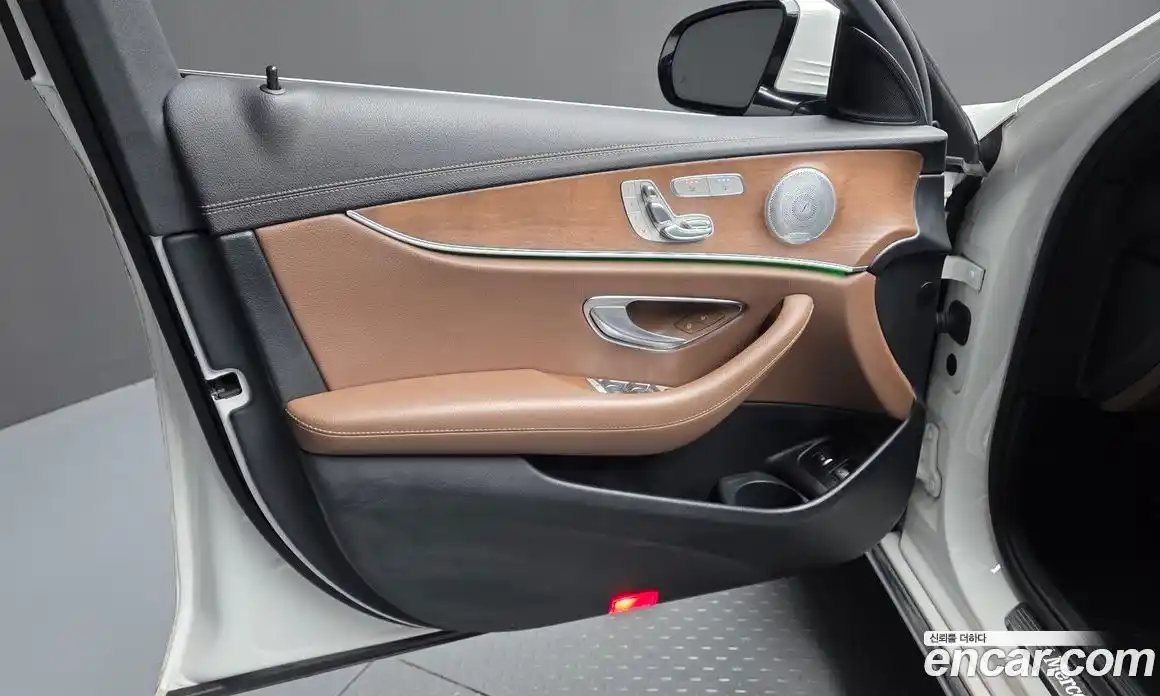 Mercedes-Benz E-Class 2021 2.0 гидро в Москве № 1690335, фото 14