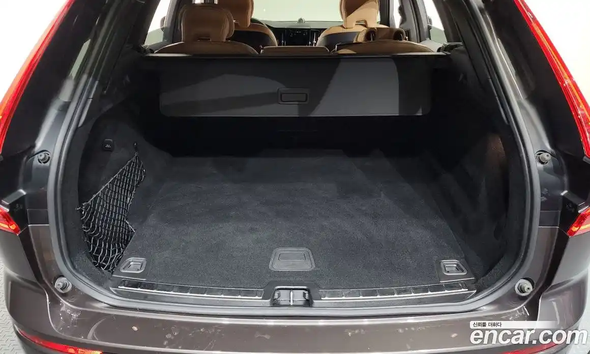 Volvo XC60 2024 2.0 гидро в Москве № 1691481, фото 26