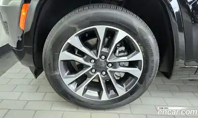 Jeep Cherokee 2022 3.6 гидро в Москве № 1693773, миниатюра 5