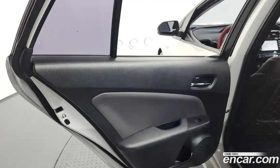 Toyota Prius 2019 1.8 гидро в Москве № 1695793, фото 15