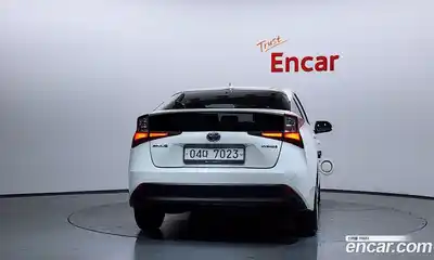 Toyota Prius 2019 1.8 гидро в Москве № 1695793, миниатюра 4