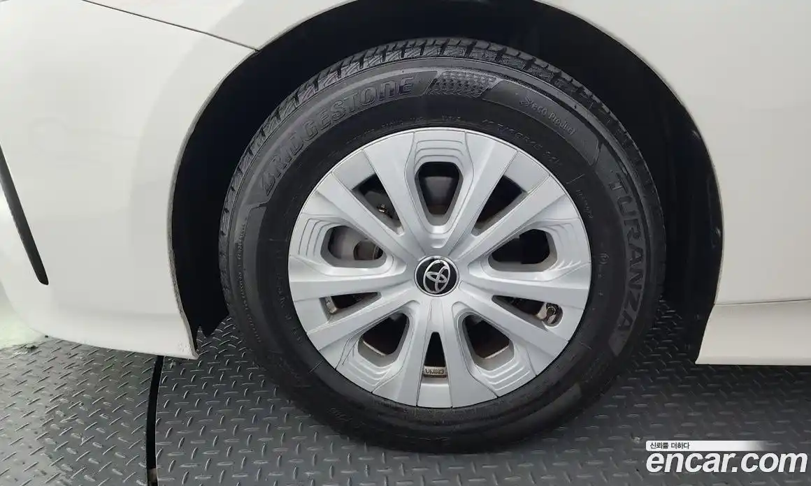 Toyota Prius 2019 1.8 гидро в Москве № 1695793, фото 5