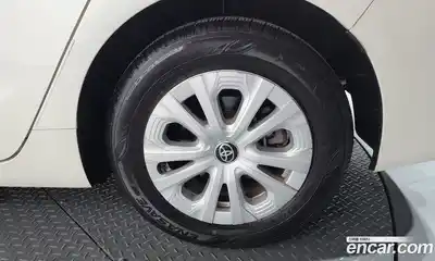 Toyota Prius 2019 1.8 гидро в Москве № 1695793, миниатюра 7
