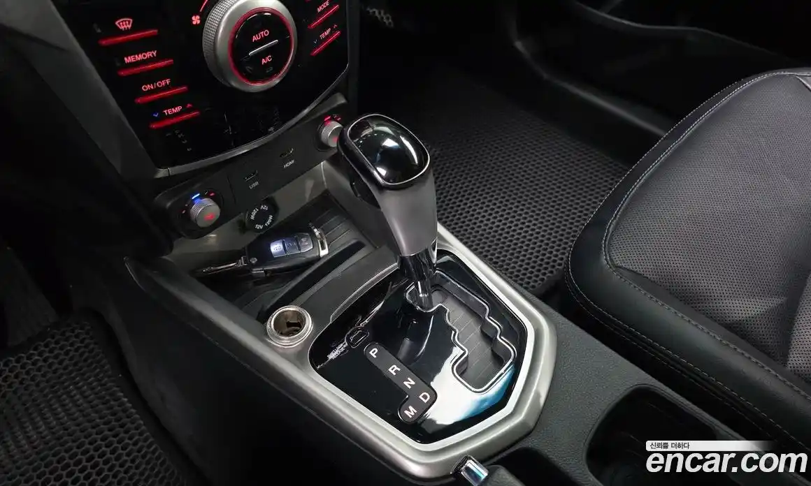SsangYong TIBOLI 2015 1.6 гидро в Москве № 1759431, фото 12