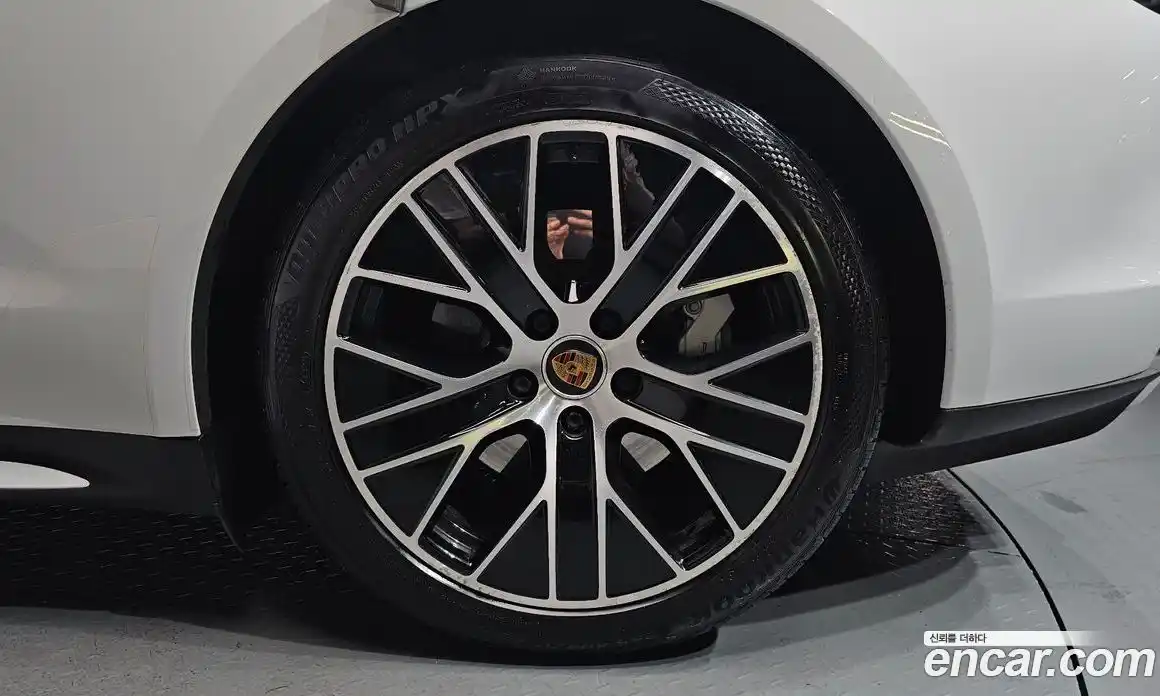 Porsche Taycan 2021 0.1 гидро в Москве № 1763774, фото 6