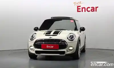Mini Cooper 2018 2.0 гидро в Москве № 1764548, миниатюра 3