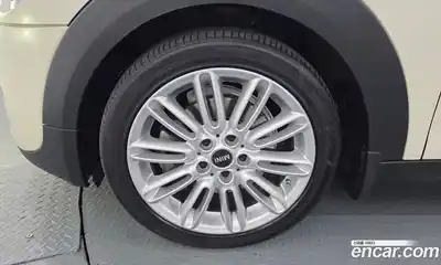 Mini Cooper 2018 2.0 гидро в Москве № 1764548, миниатюра 5
