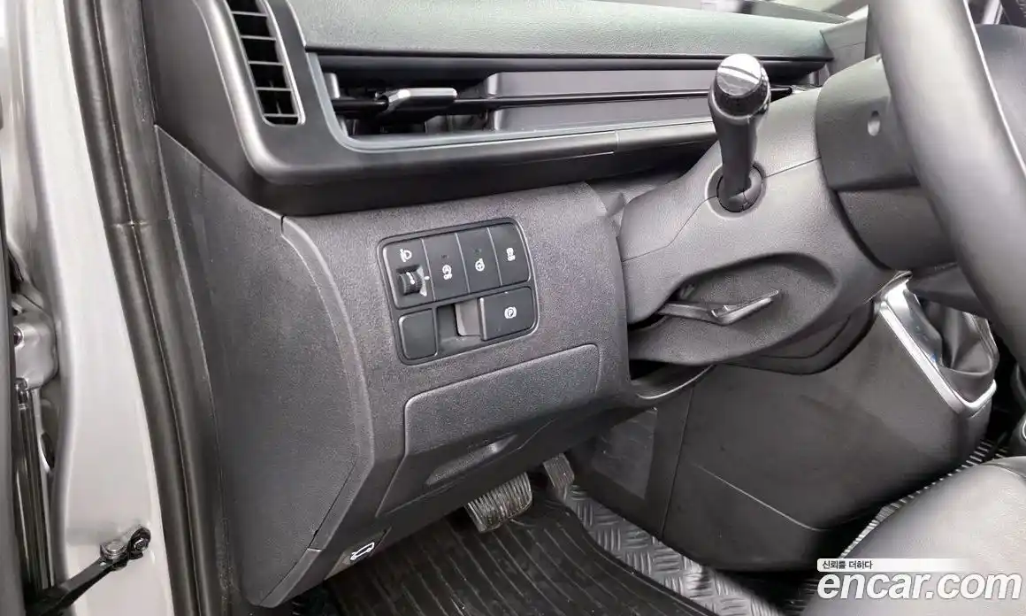Hyundai Staria 2025 2.2 гидро в Москве № 1830228, фото 17
