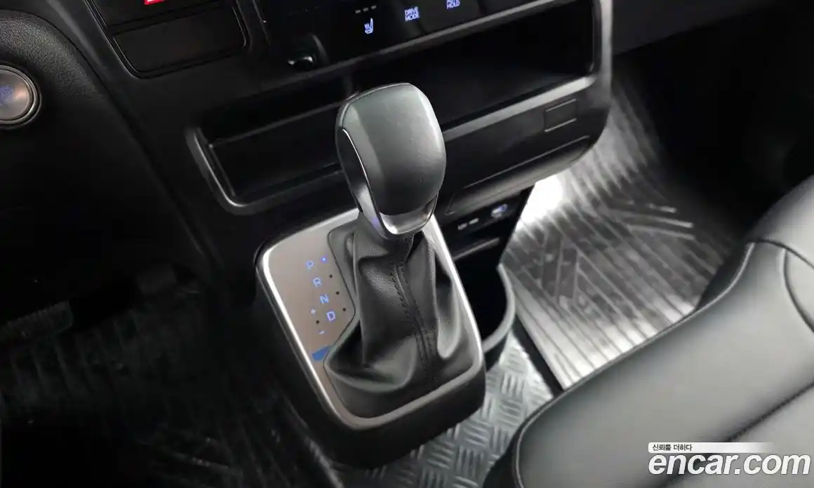 Hyundai Staria 2025 2.2 гидро в Москве № 1830228, фото 9