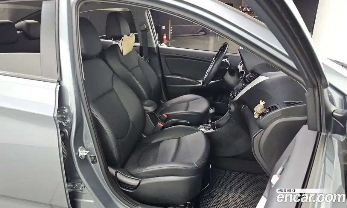 Hyundai Accent 2018 1.4 гидро в Москве № 1830687, фото 12
