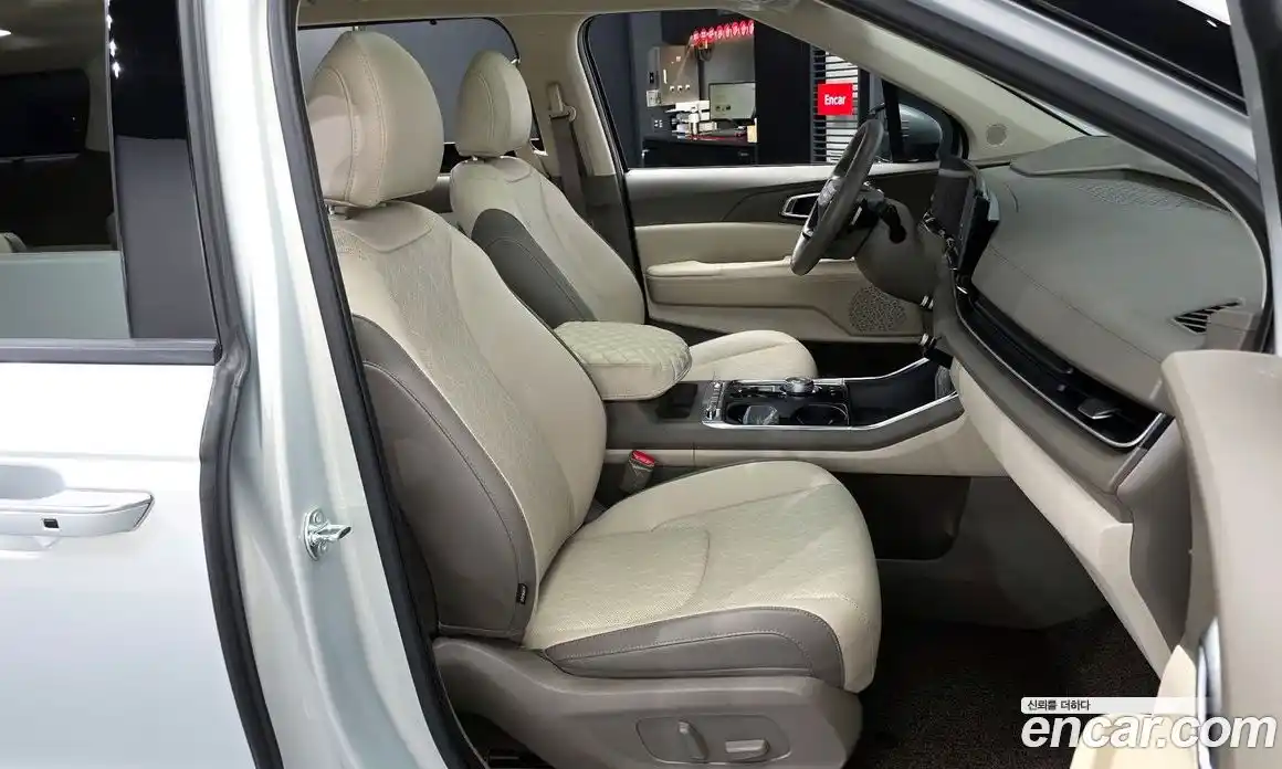 Kia Canival 2025 3.5 гидро в Москве № 1831542, фото 11