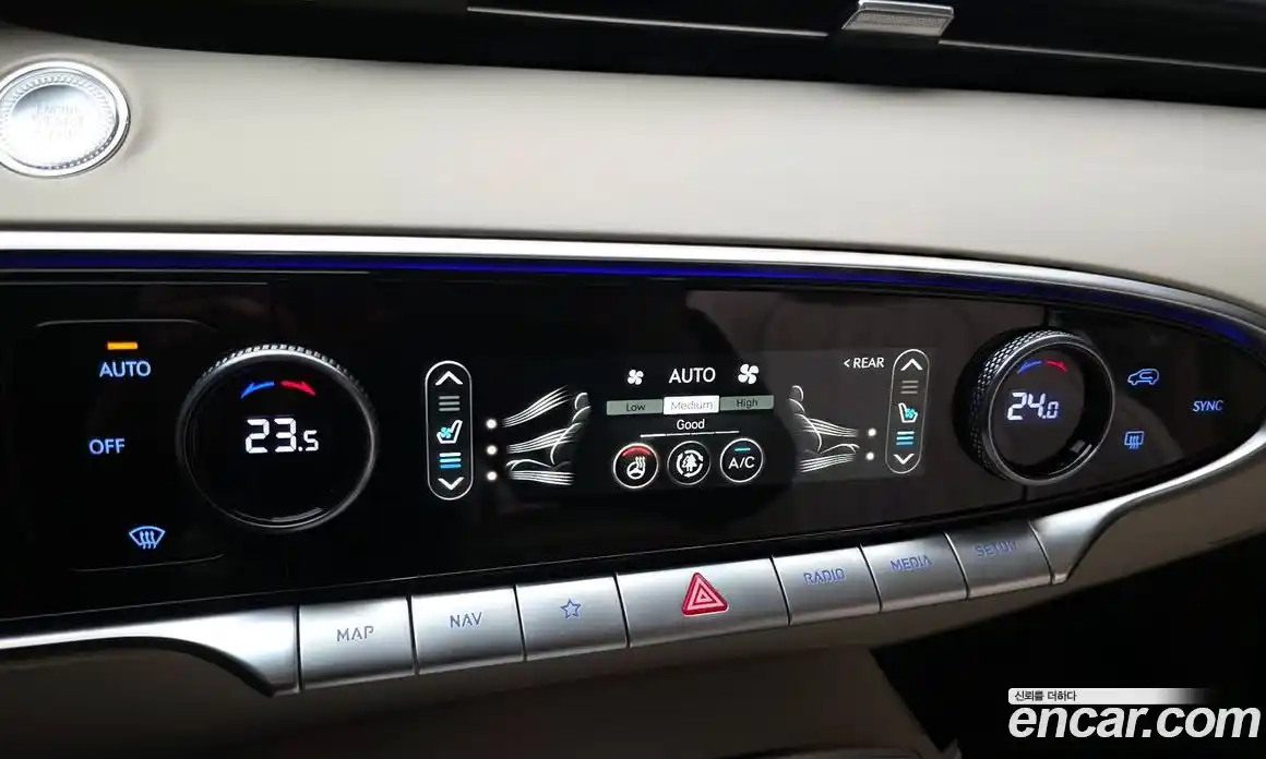 Genesis GV70 2023 2.5 гидро в Москве № 1832200, фото 29