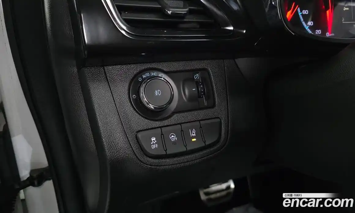 Chevrolet Spark 2016 1.0 гидро в Москве, фото 17