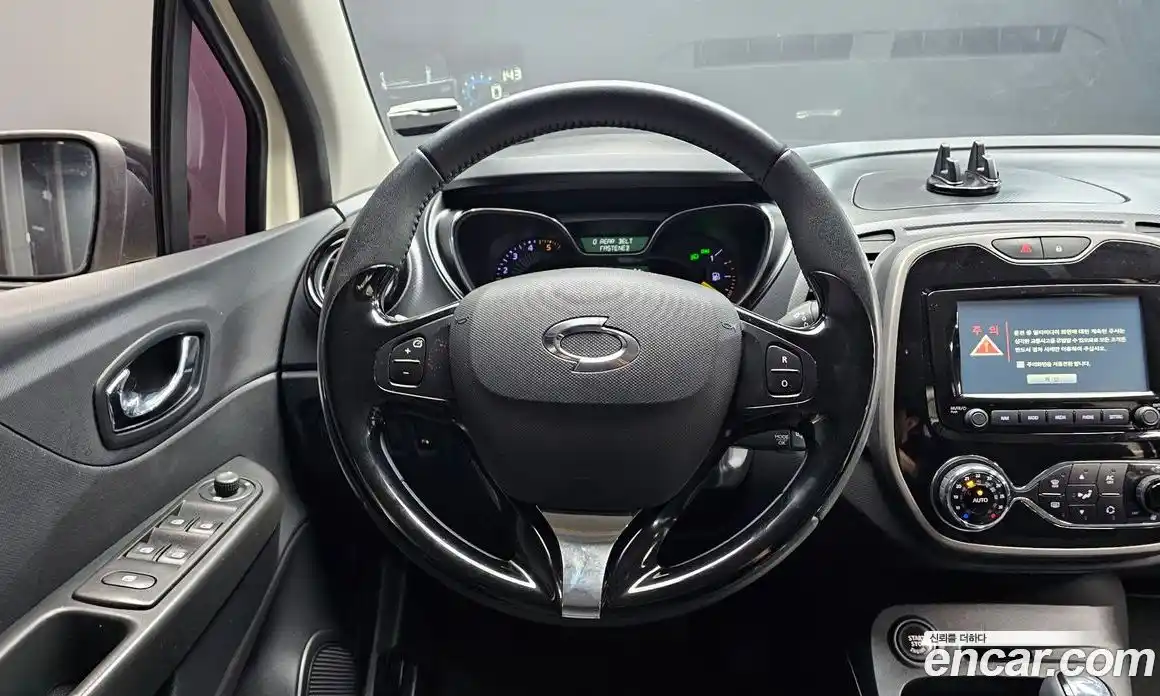 Renault QM3 2015 1.5 гидро в Москве № 1834756, фото 19