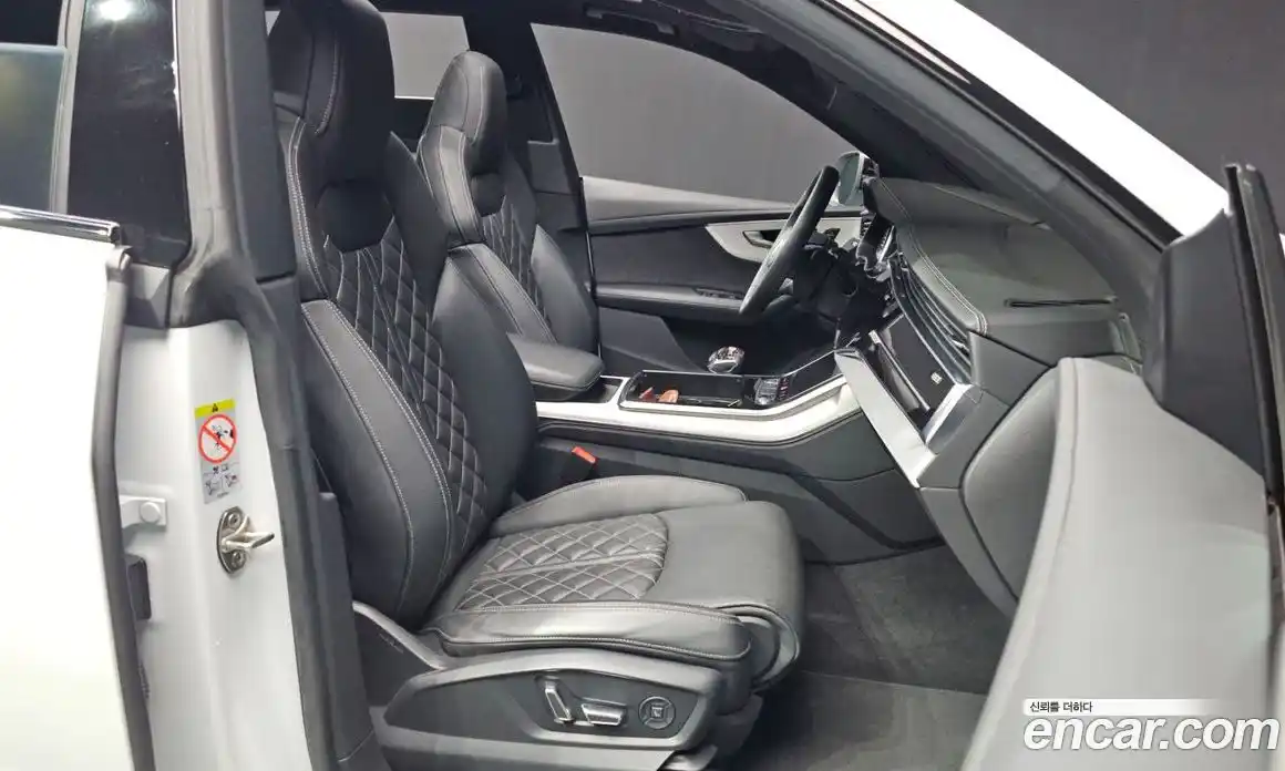 Audi Q8 2023 3.0 гидро в Москве № 1836327, фото 17