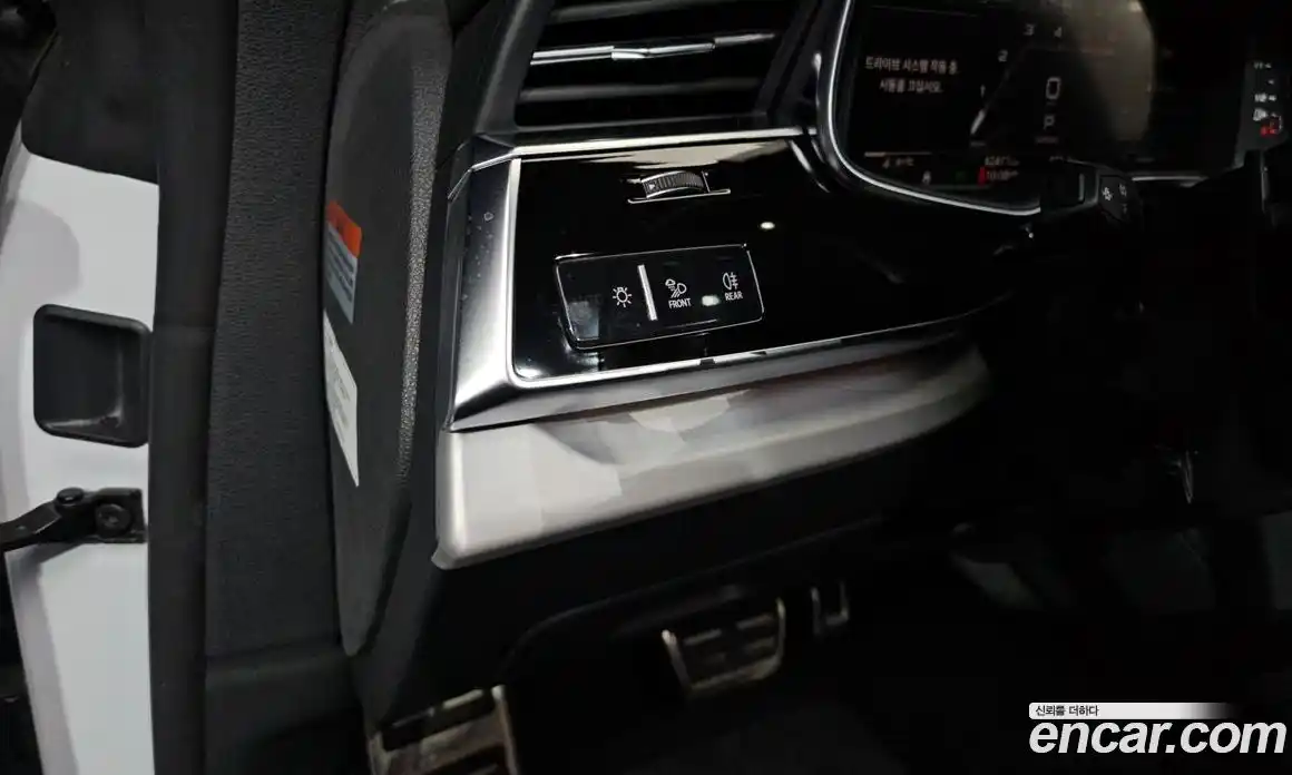 Audi Q8 2023 3.0 гидро в Москве № 1836327, фото 29