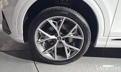 Audi Q8 2023 3.0 гидро в Москве № 1836327, миниатюра 5
