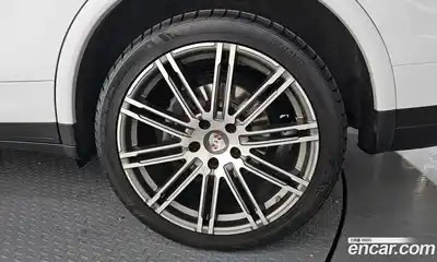 Porsche Cayenne 2017 3.0 гидро в Москве № 1837132, миниатюра 7