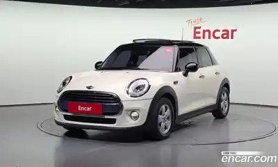Mini Cooper, 2016