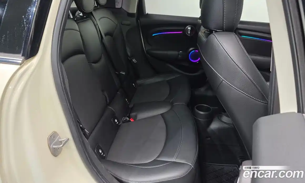 Mini Cooper 2016 1.5 гидро в Москве № 1837727, фото 11