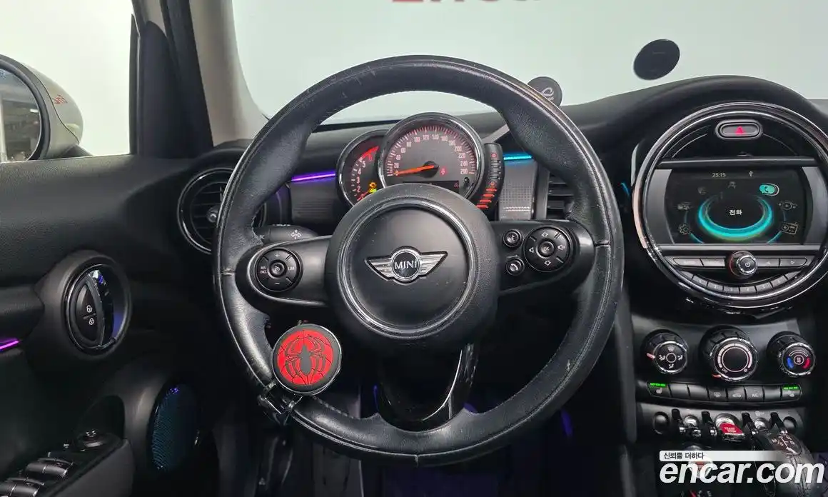 Mini Cooper 2016 1.5 гидро в Москве № 1837727, фото 12