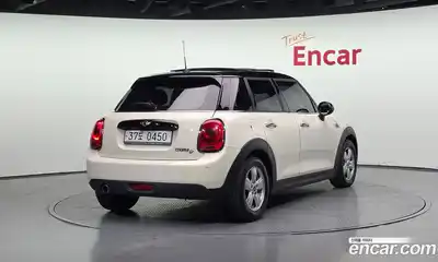 Mini Cooper 2016 1.5 гидро в Москве № 1837727, миниатюра 2