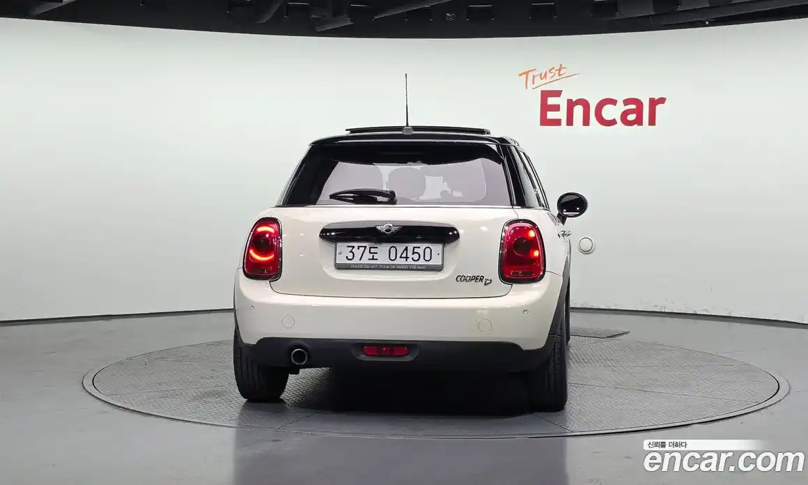 Mini Cooper 2016 1.5 гидро в Москве № 1837727, фото 4