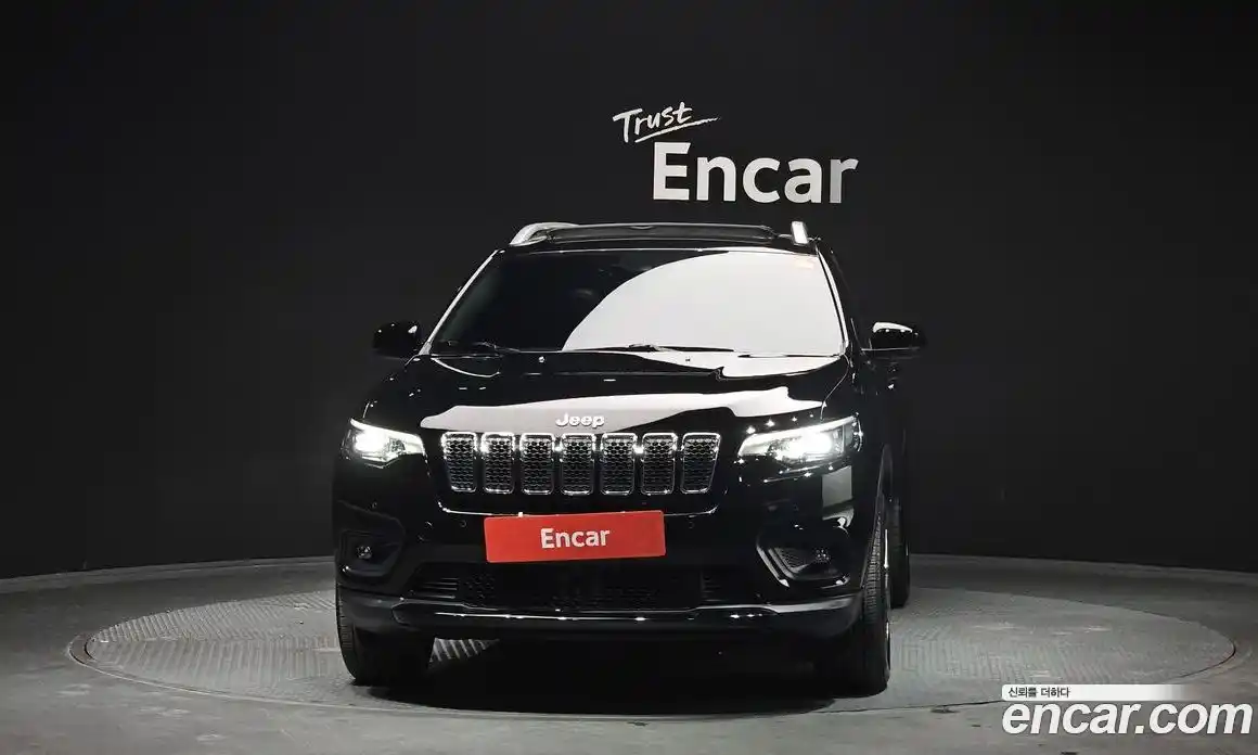 Jeep Cherokee 2019 2.4 гидро в Москве № 1838402, фото 3